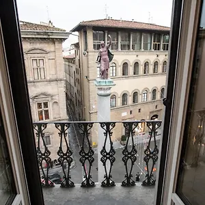 Tornabuoni View Florenz